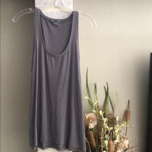 🤩4/25$ Vince Tank Top